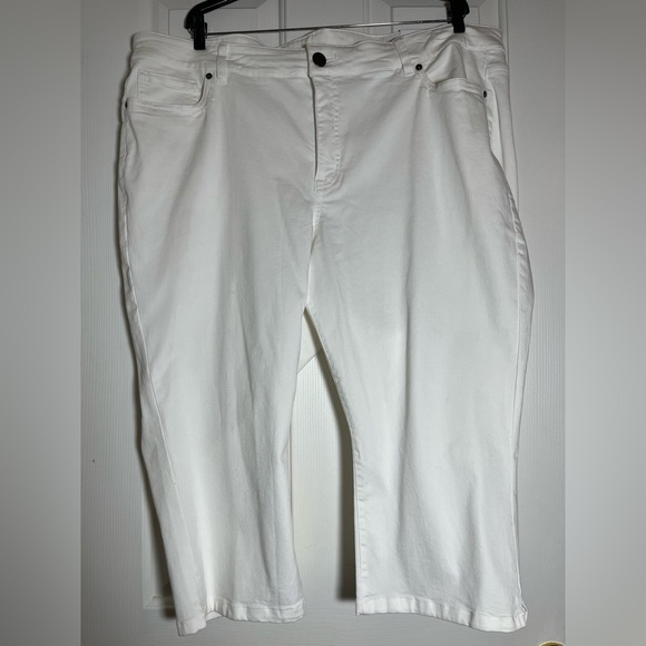 Lane Bryant White Ankle & Cropped Women’s Jeans - Picture 5 of 11